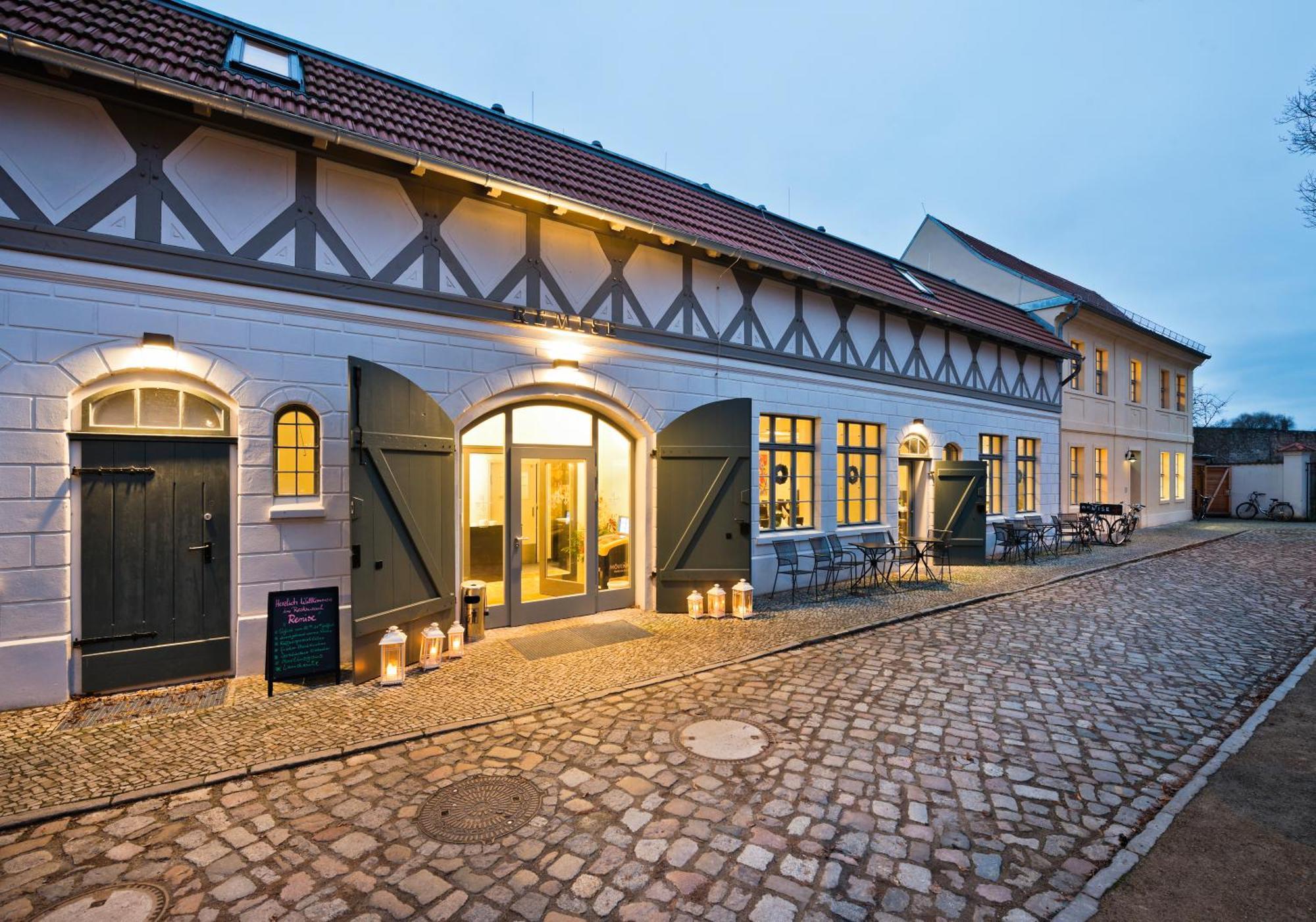 Hotel Brandenburger Dom Brandenburg  Esterno foto